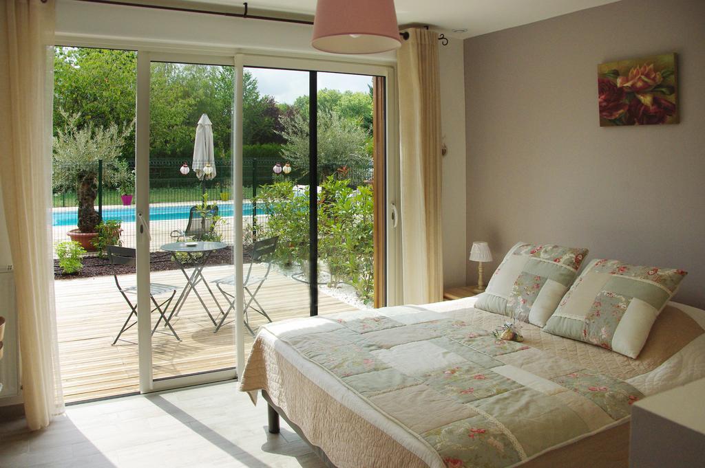 Les Abris Du Chateau Mer Habitación foto